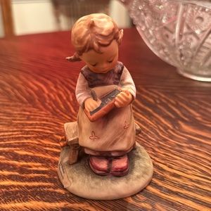 Hummel Busy Student figurine